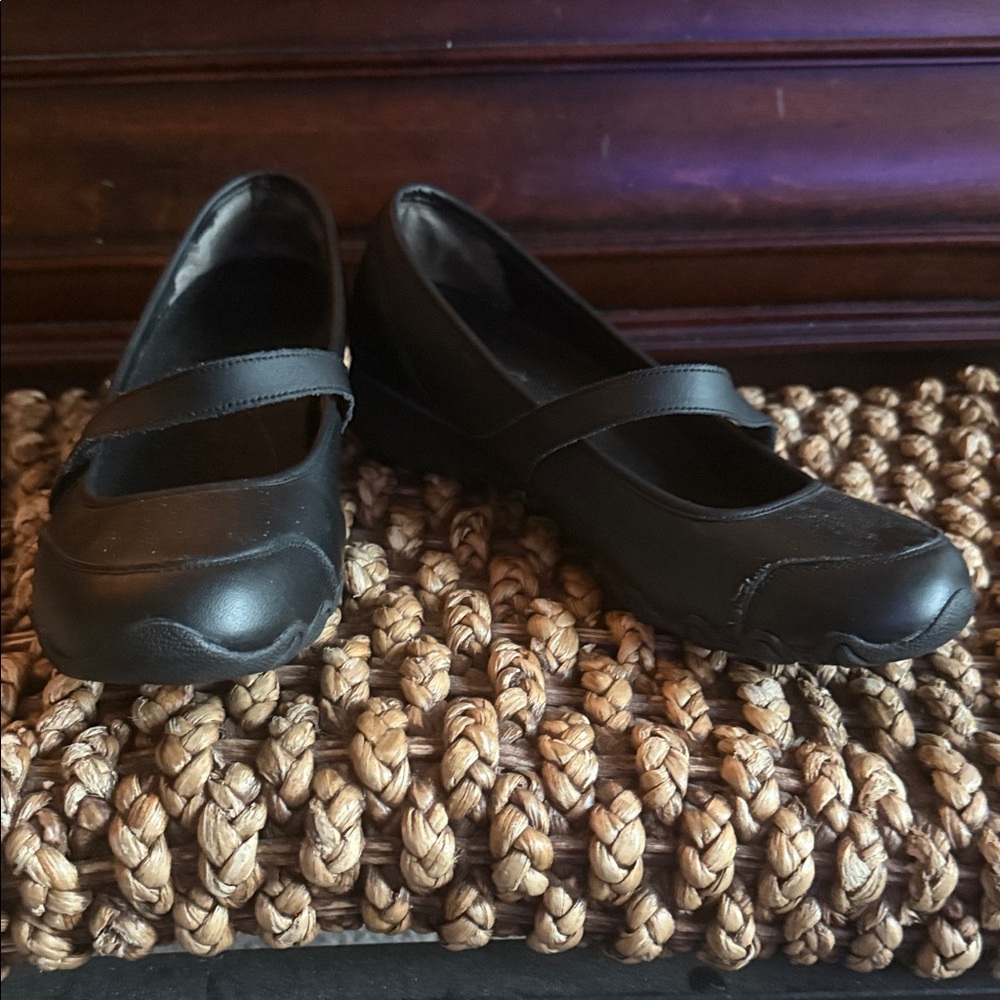 Skechers Black Women's Mary Jane Flats